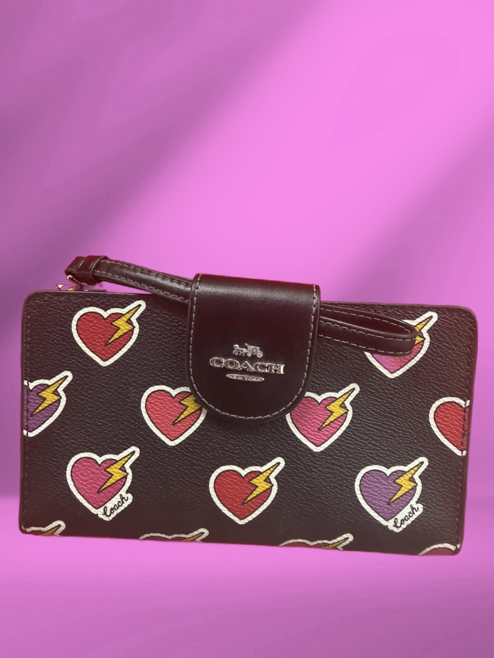 COACH Black Leather Heart Lightning Phone Wristlet Wallet - EUC